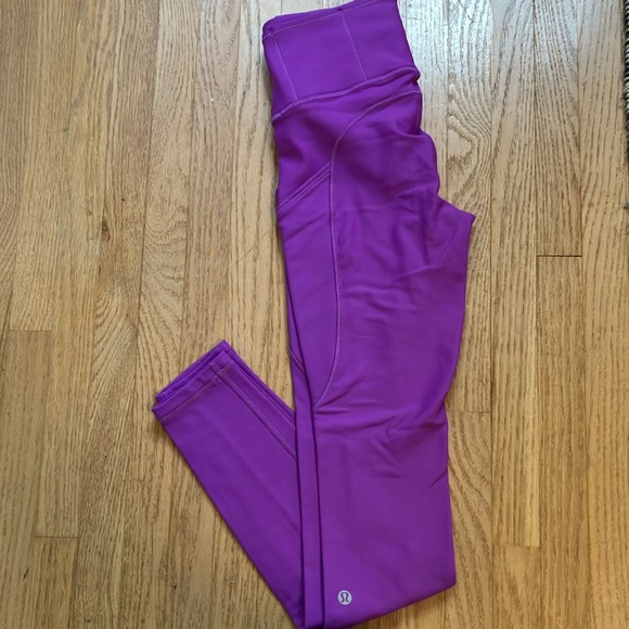 Lululemon Fast & Free tech fleece tights, size 4, 28” inseam - Picture 4 of 5